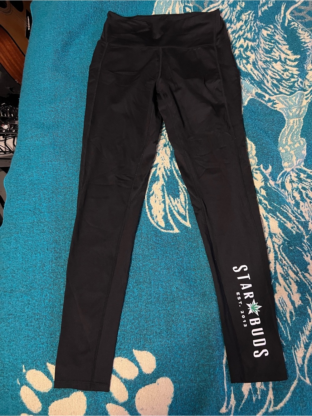 EARTHBOUND STAR🍁BUDS Double Sided 420 Leggings Like New